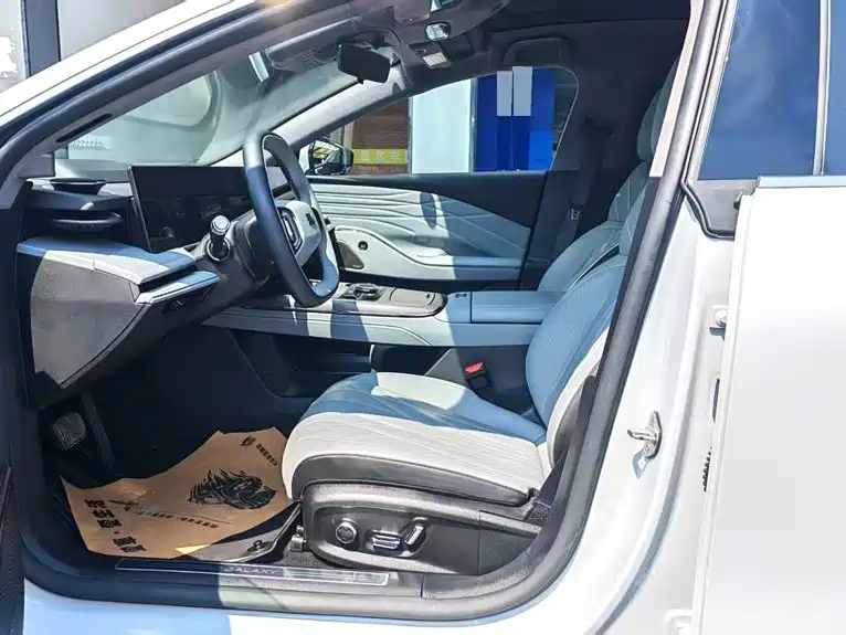 Geely Galaxy Galaxy E8 2025 2025 700km Long Voyage Smart Drive Edition