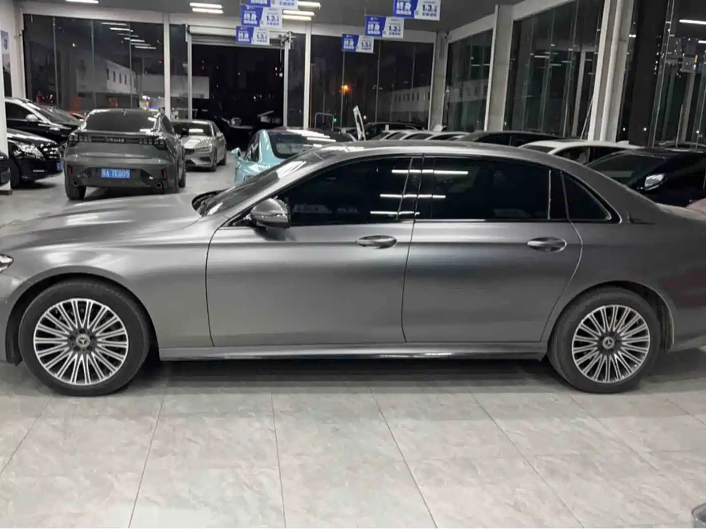 Mercedes-Benz E-Class 2023 E 260 L Sport фото 2