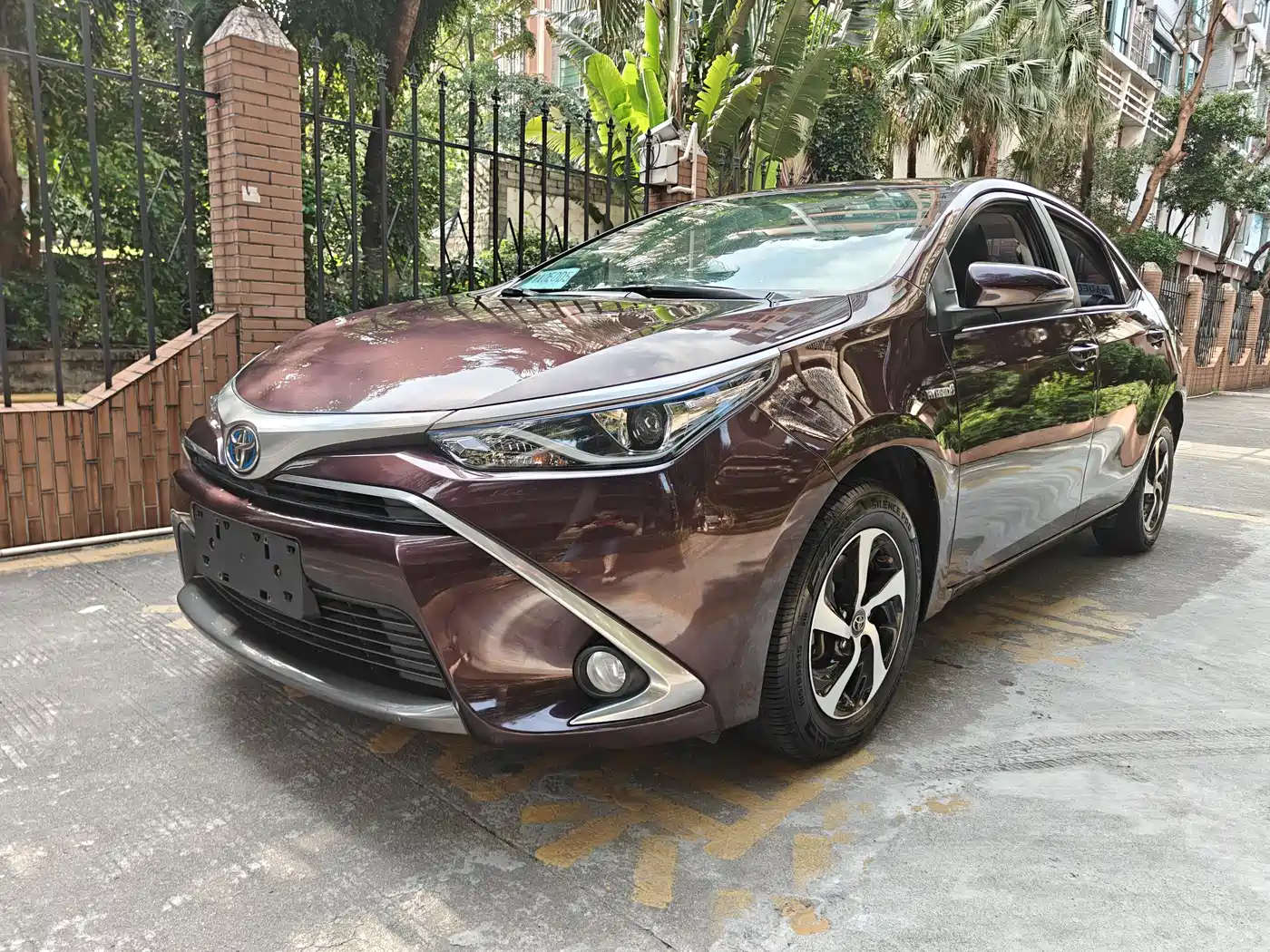 Toyota Levin 2017 Facelift Hybrid 1.8H GS E-CVT Elite Sunroof Edition China V