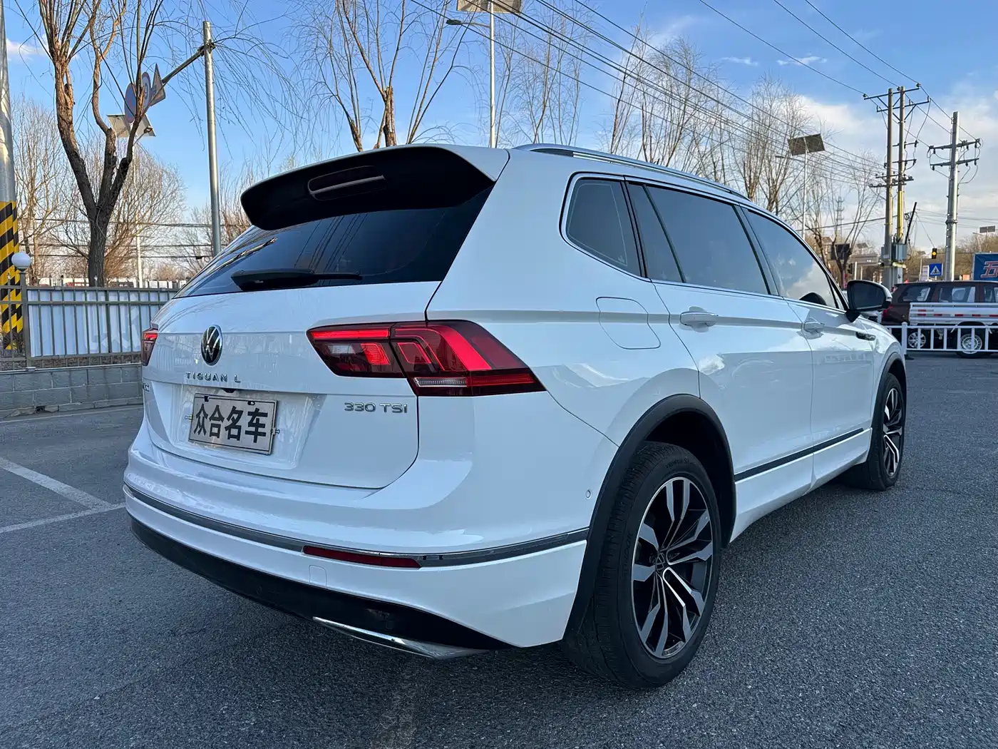 Volkswagen Tiguan L 2021 330TSI Automatic 2WD R-Line Premium фото 7