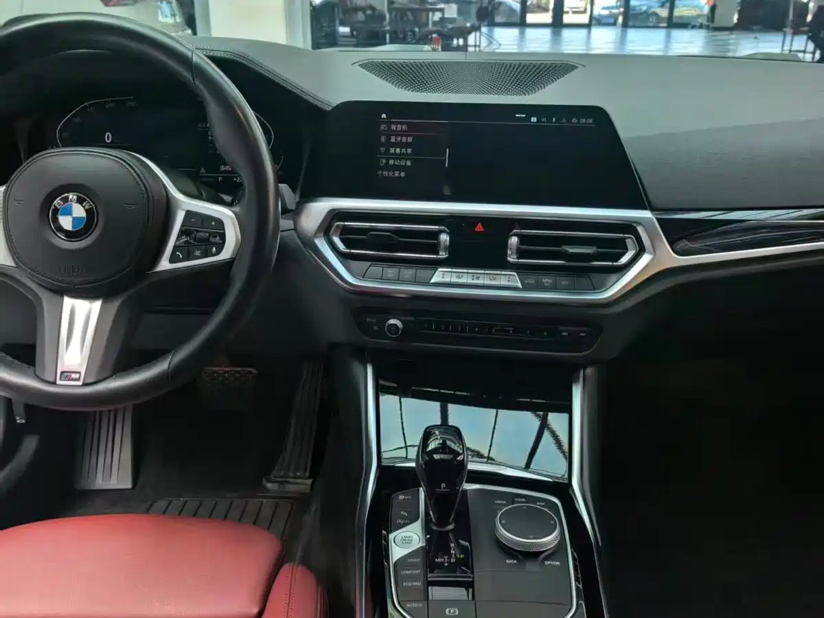 BMW 3 Series 2022 320Li M Sport Package фото 9