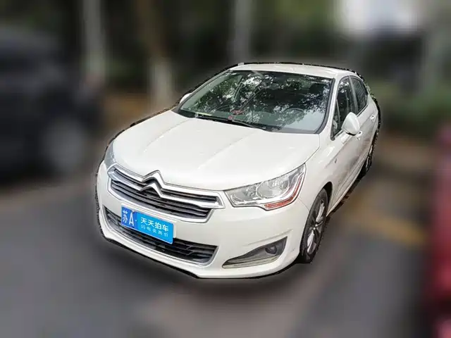 Citroën C4L 2014 1.8L Smart Drive Automatic Sport — фото 1