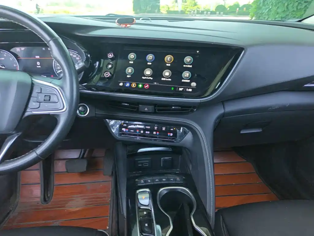 Photo 13 - Buick Envision Plus