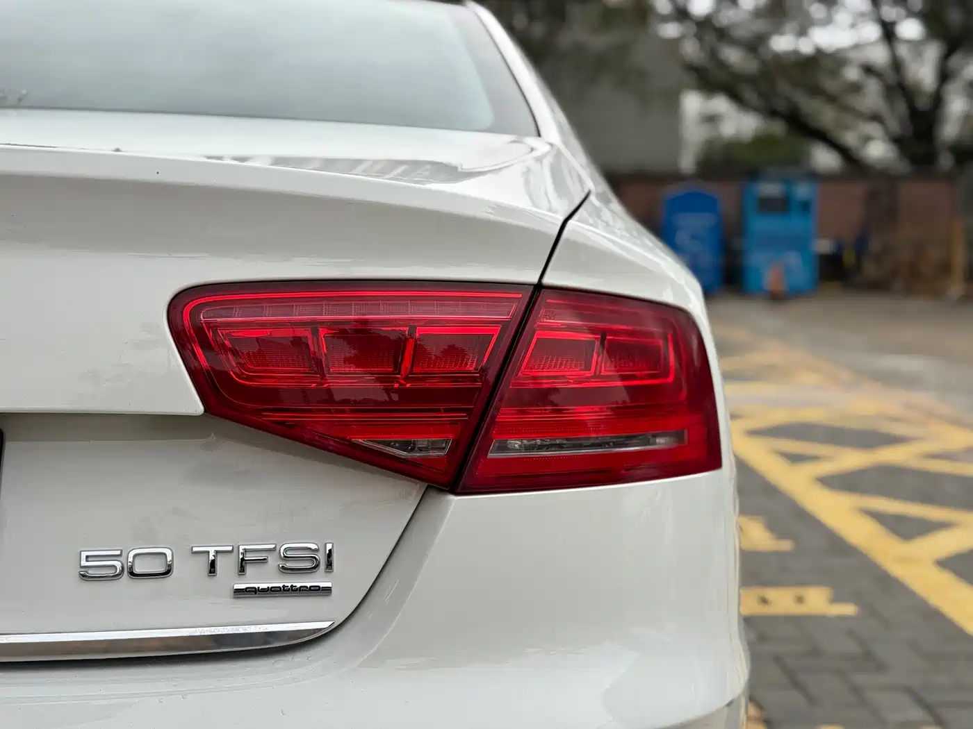 Audi A8 2012 A8L 50 TFSI quattro Luxury фото 25