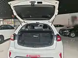 Фото 19 - Geely Vision X3