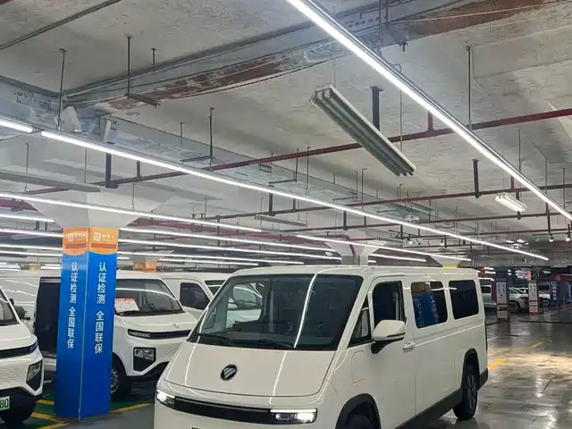  Foton Fengjing i7 2025 Multi-purpose Long Wheelbase FWD CATL 66.67kWh Smart Edition Flat Roof Single Tire 6-Seater