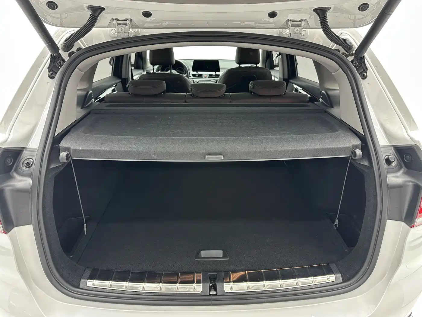 BMW X1 2022 sDrive20Li Premium фото 17