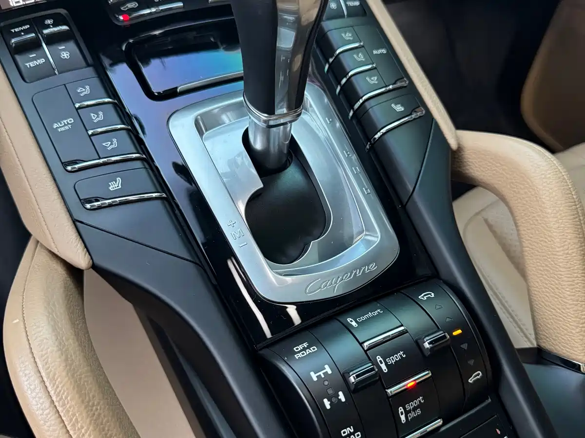 Фото 6 - Porsche Cayenne