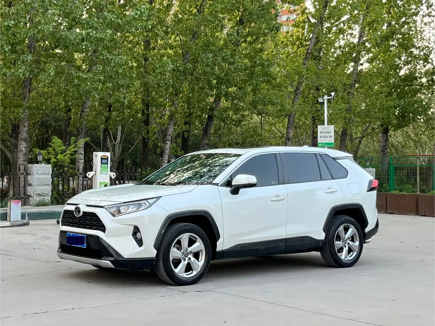 Toyota RAV4 Rongfang 2020 2.0L CVT 2WD Trend Edition фото 6