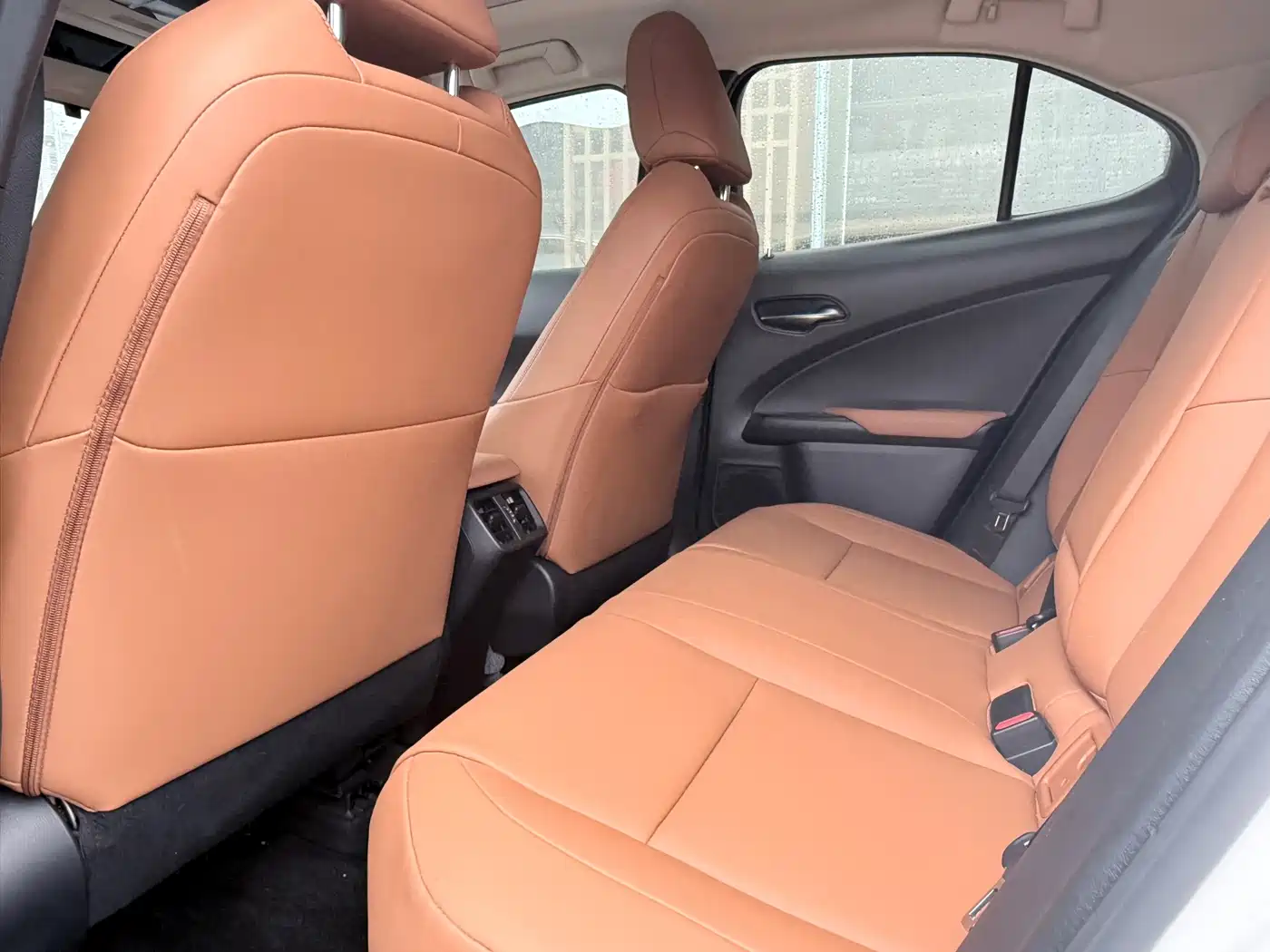 Lexus UX 2020 2020 260h Explore Fun Edition