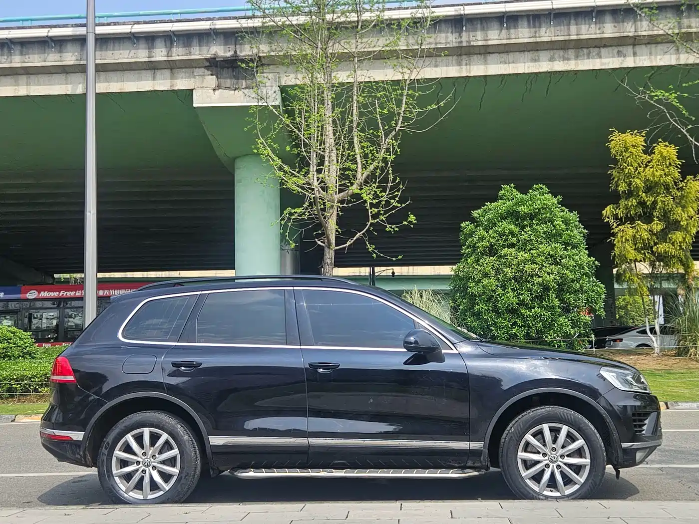 Volkswagen Touareg 2017 3.0TSI Explorer Edition фото 6
