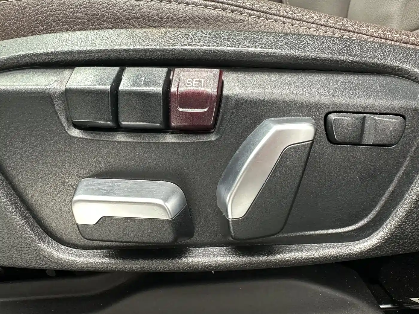 BMW X1 2022 sDrive20Li Premium фото 12