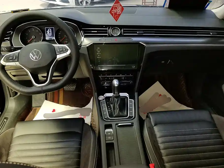 Volkswagen Magotan 2020 330TSI DSG Leading фото 12