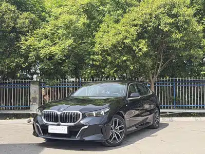 BMW i5