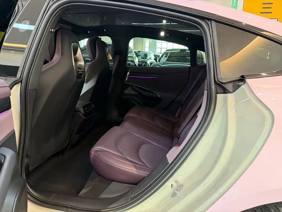 XIAOMI CAR XIAOMI SU7