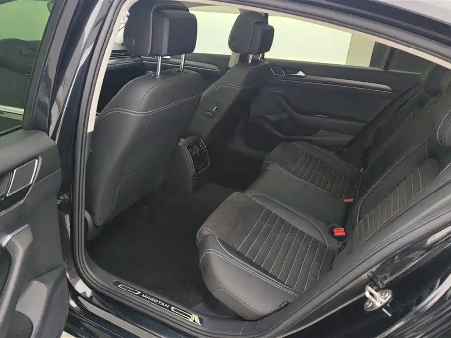Volkswagen Magotan 2020 380TSI DSG Luxury фото 11