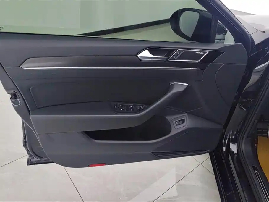 Volkswagen Magotan 2020 380TSI DSG Luxury фото 7