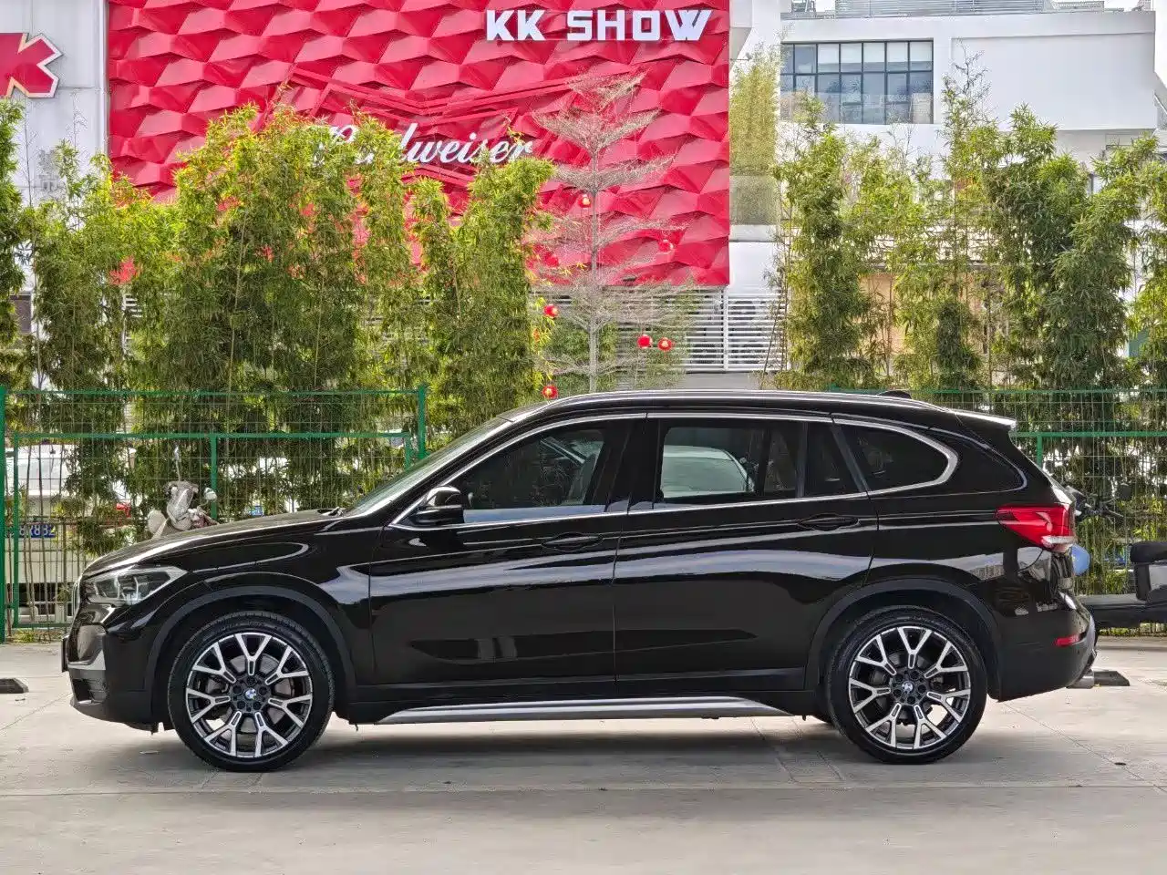BMW X1 2020 xDrive25Li Premium Edition фото 3