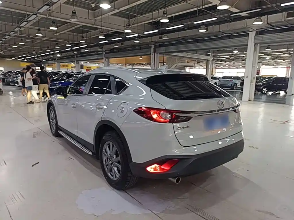 Фото 5 - Mazda CX-4