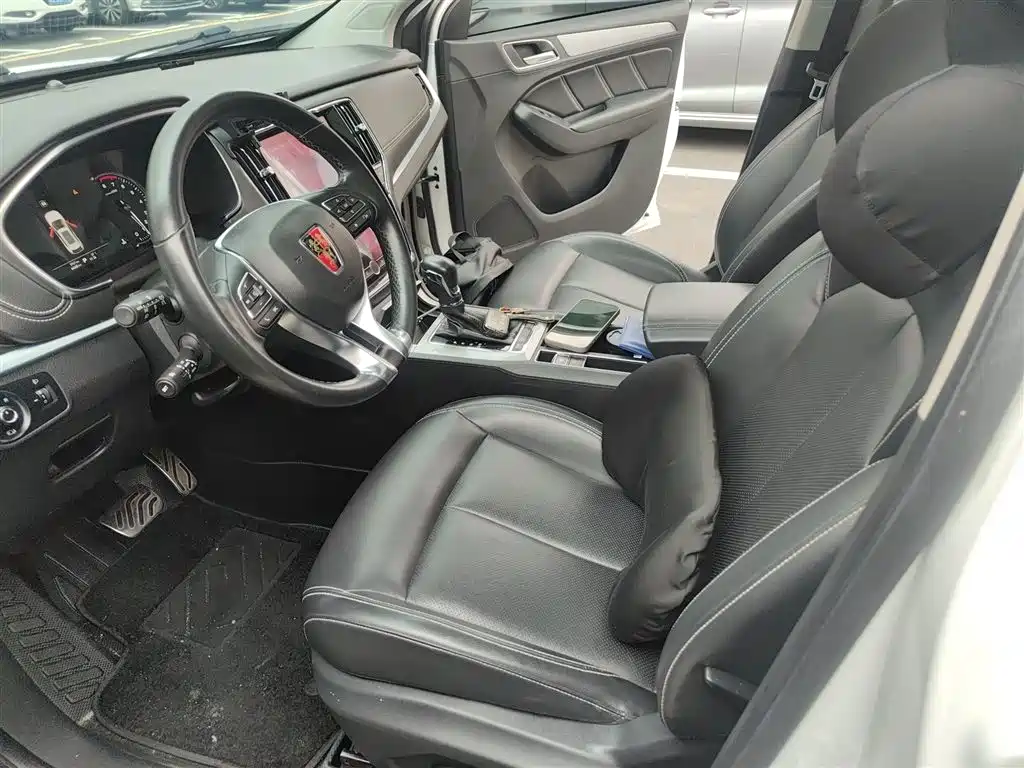 Фото 8 - Roewe RX5