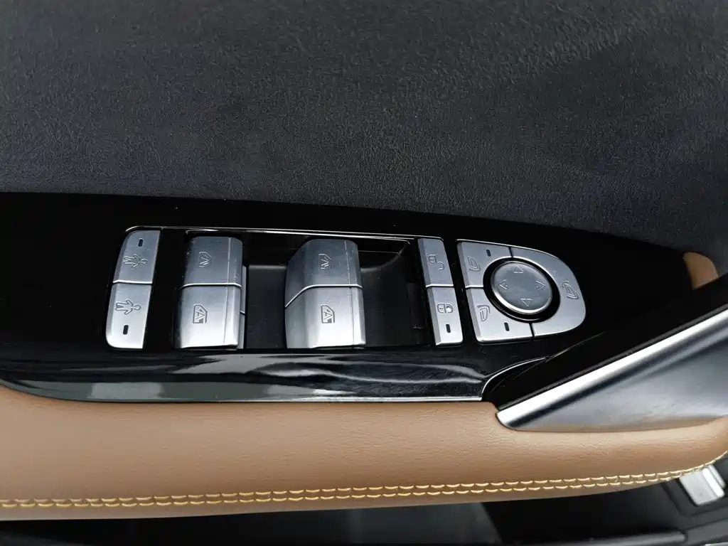 BYD Tang, миниатюра 9