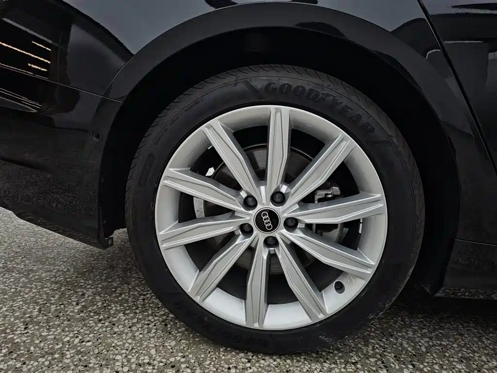 Audi A6L 2024 45 TFSI Premium Dynamic фото 14