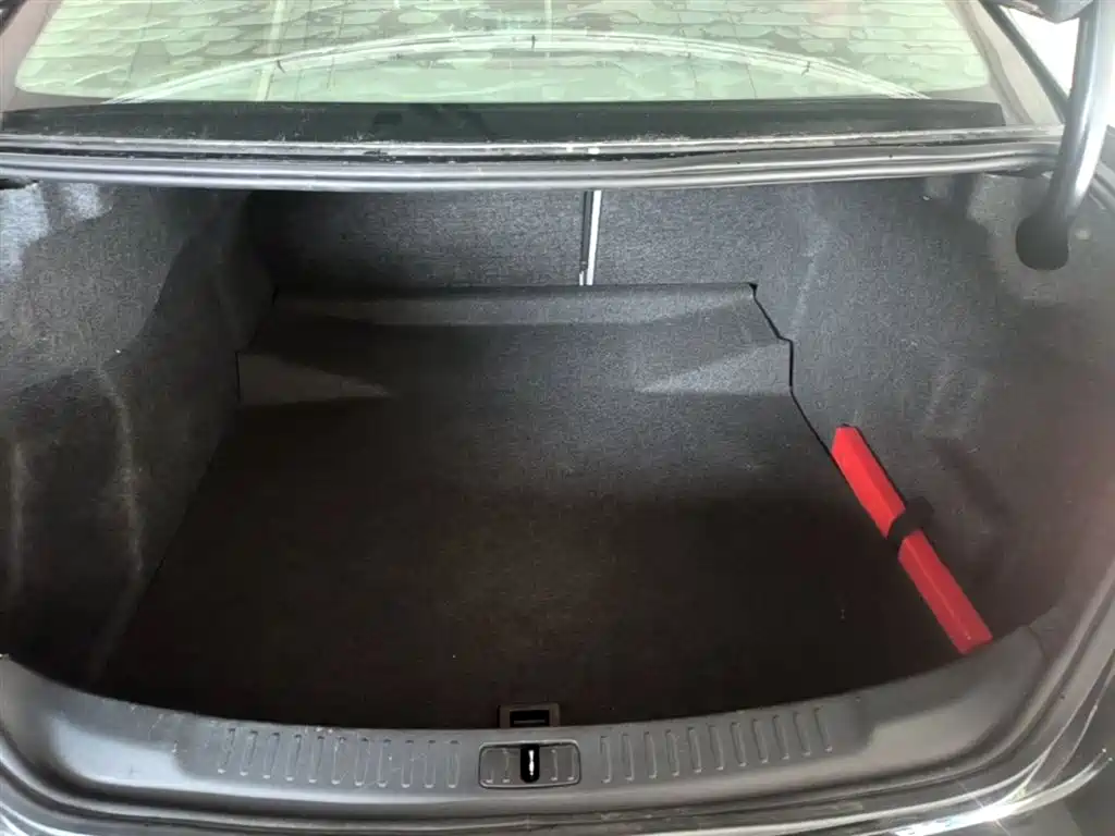 Chevrolet Malibu 2014 2.0L Automatic Luxury фото 19
