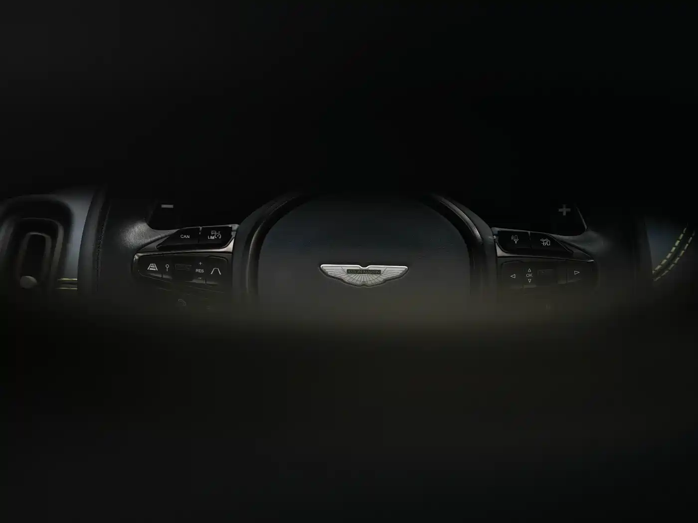 Aston Martin DBX 2023 2023 Model 4.0T V8 707