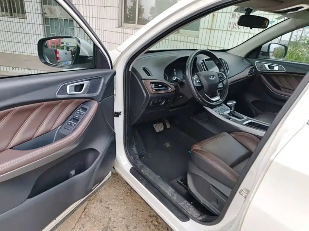 Фото 16 - Chery Tiggo 7