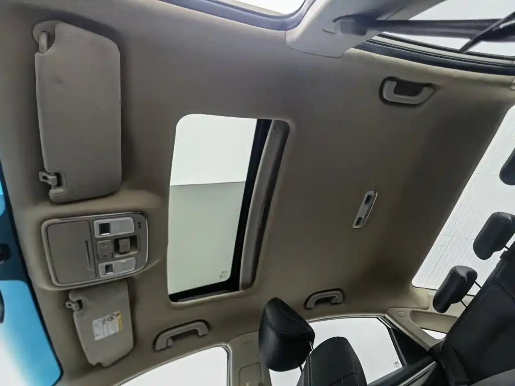 Фото 14 - Geely Emgrand GL