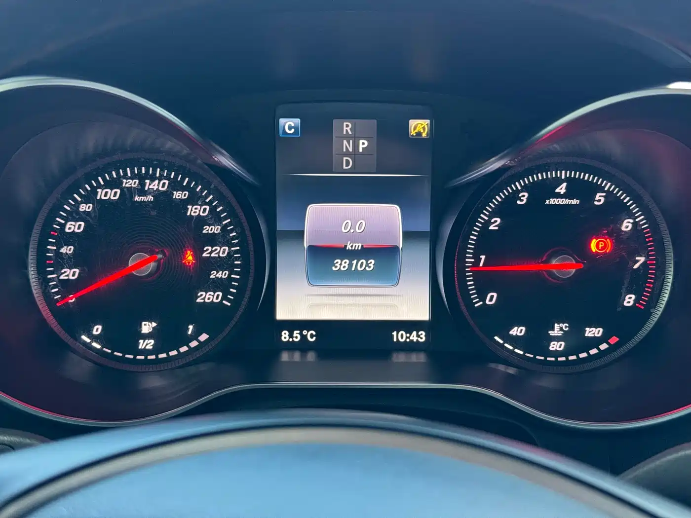 Mercedes-Benz GLC 2016 GLC 260 4MATIC Dynamic фото 8