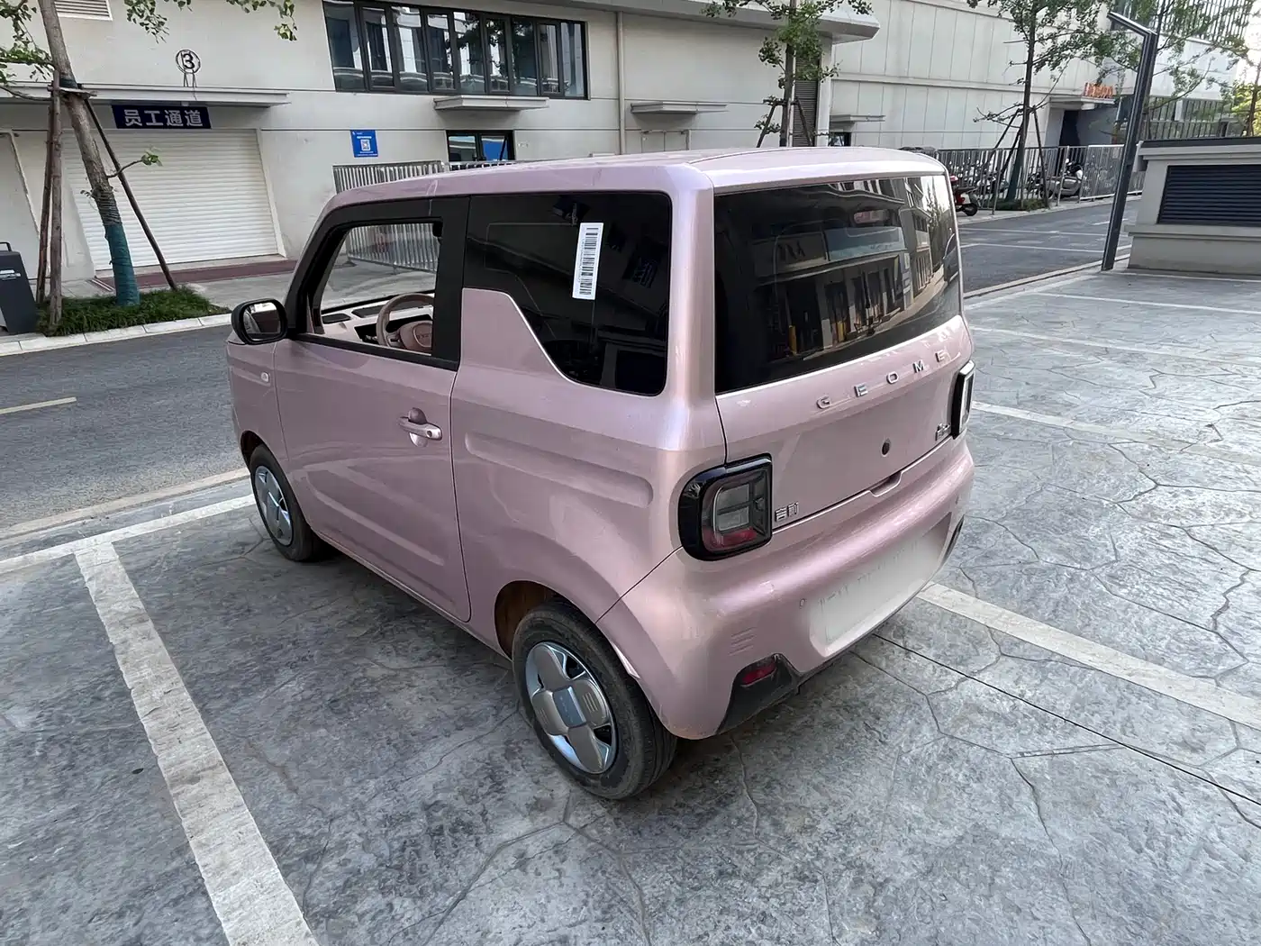 Geely Galaxy Panda 2024 Facelift Panda mini 200km Dragon Edition фото 6