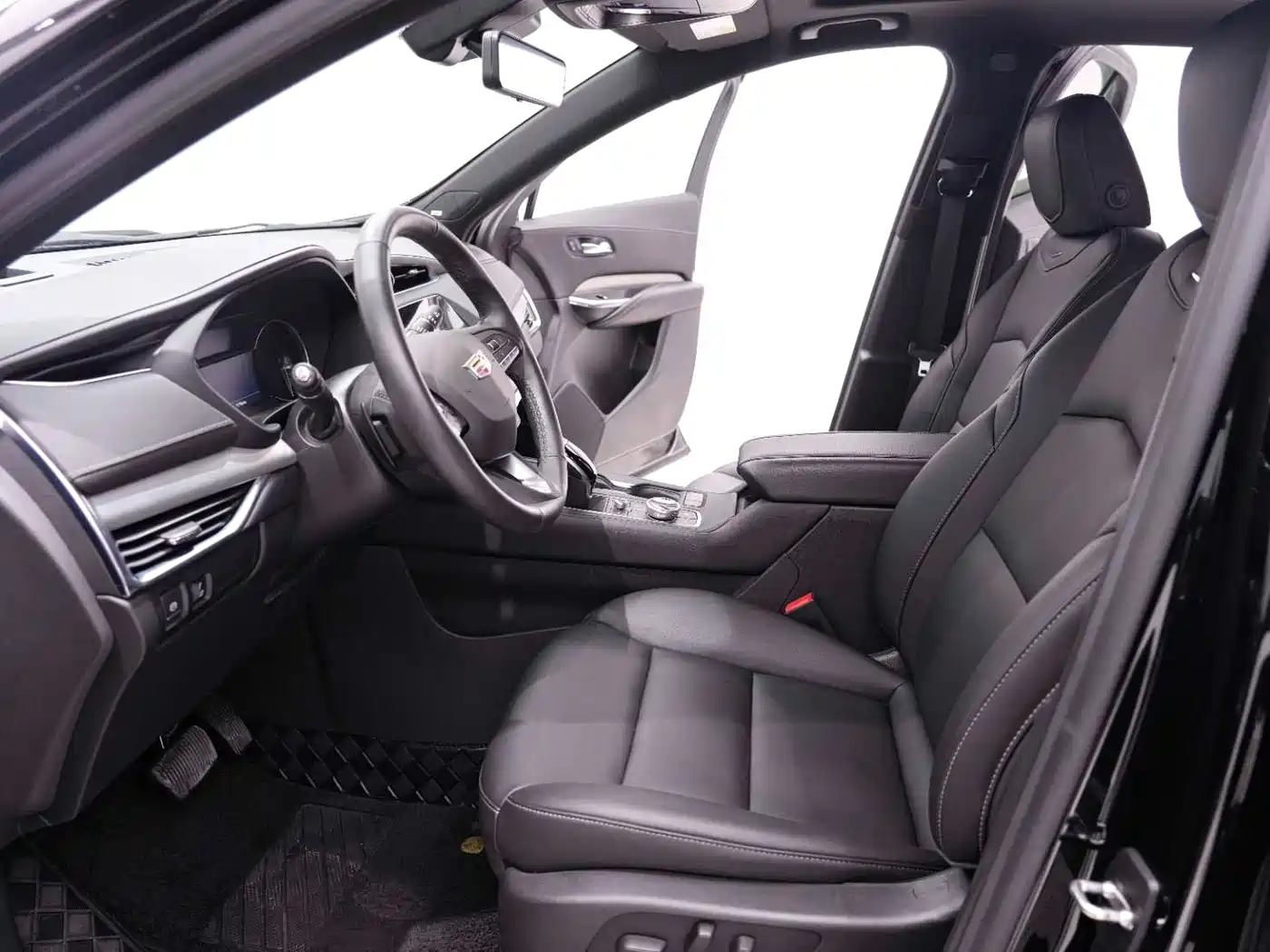 Cadillac XT4 2023 Model Year 28T Two-Wheel Drive Luxury Model фото 22