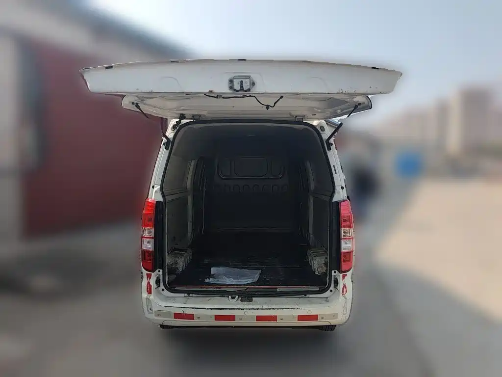 Jinbei New Hiace X30L 2021 2019 1.5L Van Fortune Edition China VI SWC15M