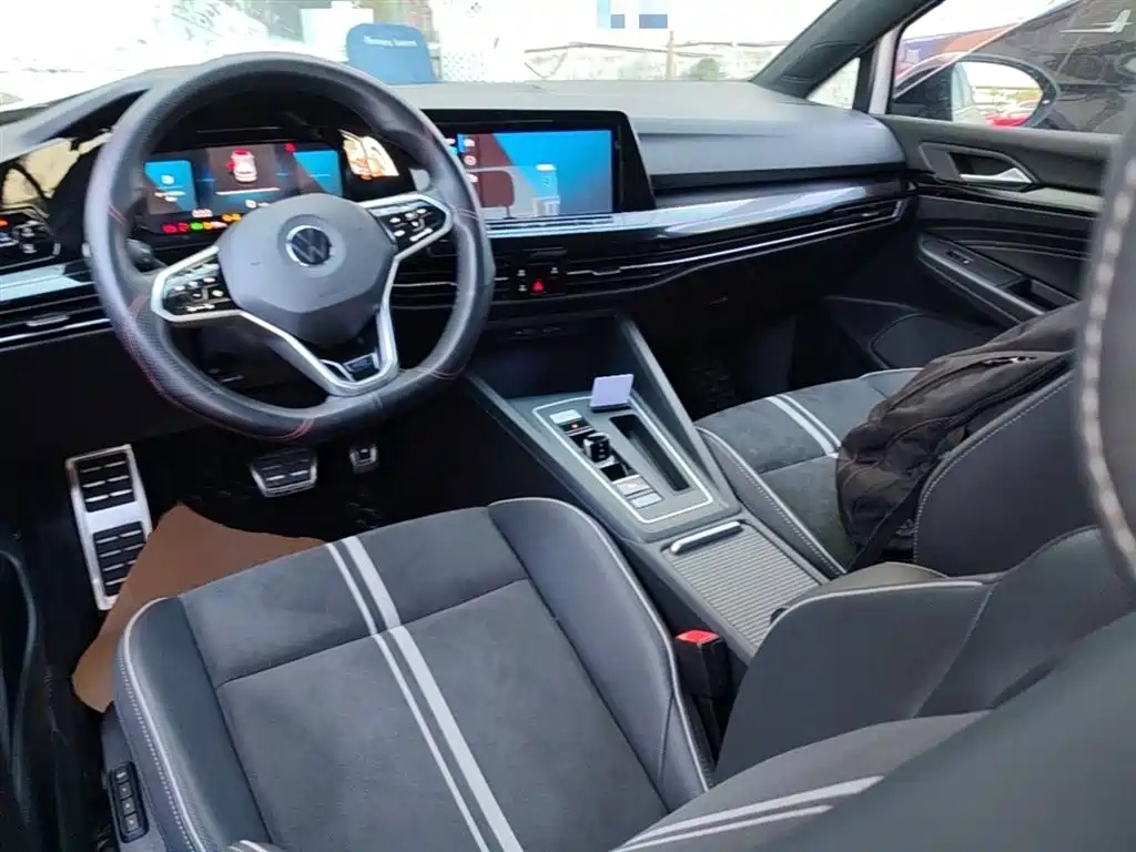 Volkswagen Golf 2021 280TSI DSG R-Line фото 10