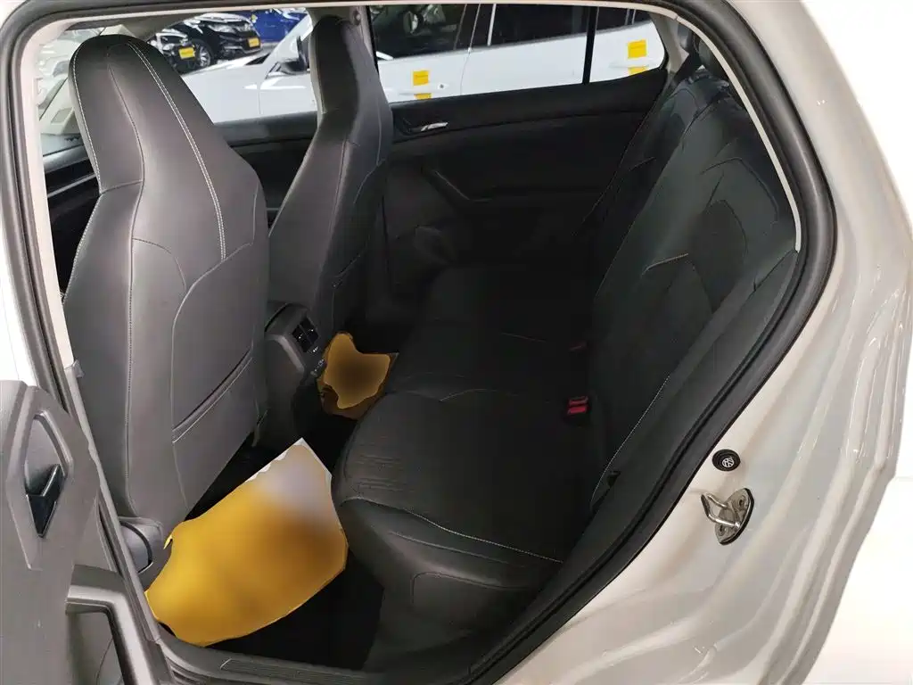 VOLKSWAGEN TU KAI