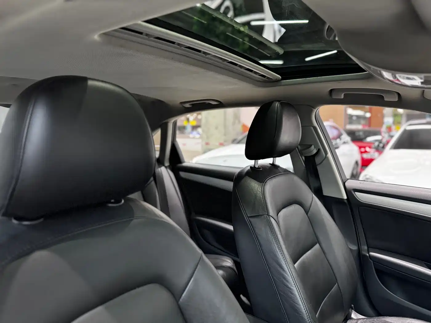 Audi A4L 2015 45 TFSI quattro Individual Sport фото 32