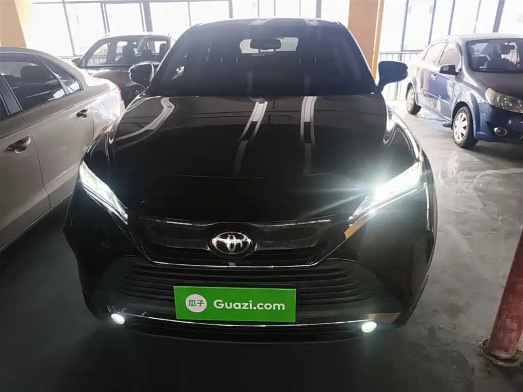 Toyota Lingfang HARRIER 2022 2.0L CVT 2WD Luxury Edition фото 3