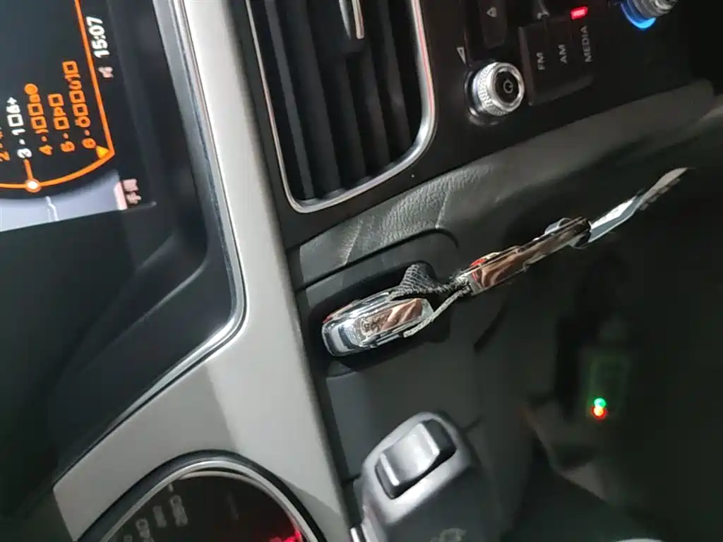 Audi A4L 2015 35 TFSI Auto Standard фото 9