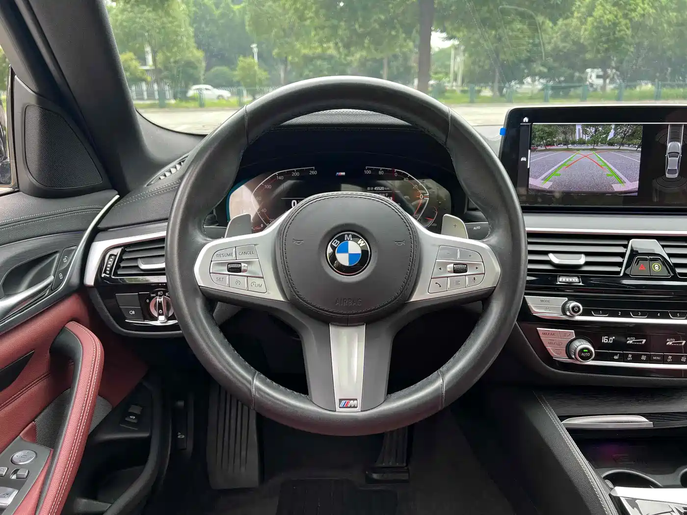 BMW 5 Series 2023 530Li Leading M Sport Package фото 10