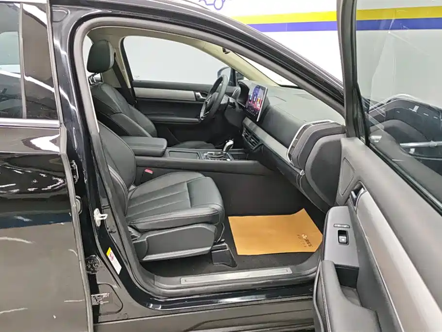 BYD Tang 2019 2.0T Automatic Smart Connect Luxury 5-seater China VI фото 8