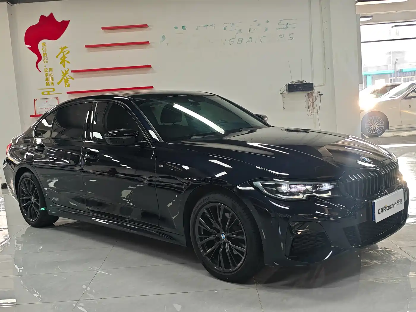BMW 3 Series 2022 Facelift 325Li M Sport Shadow Edition фото 3