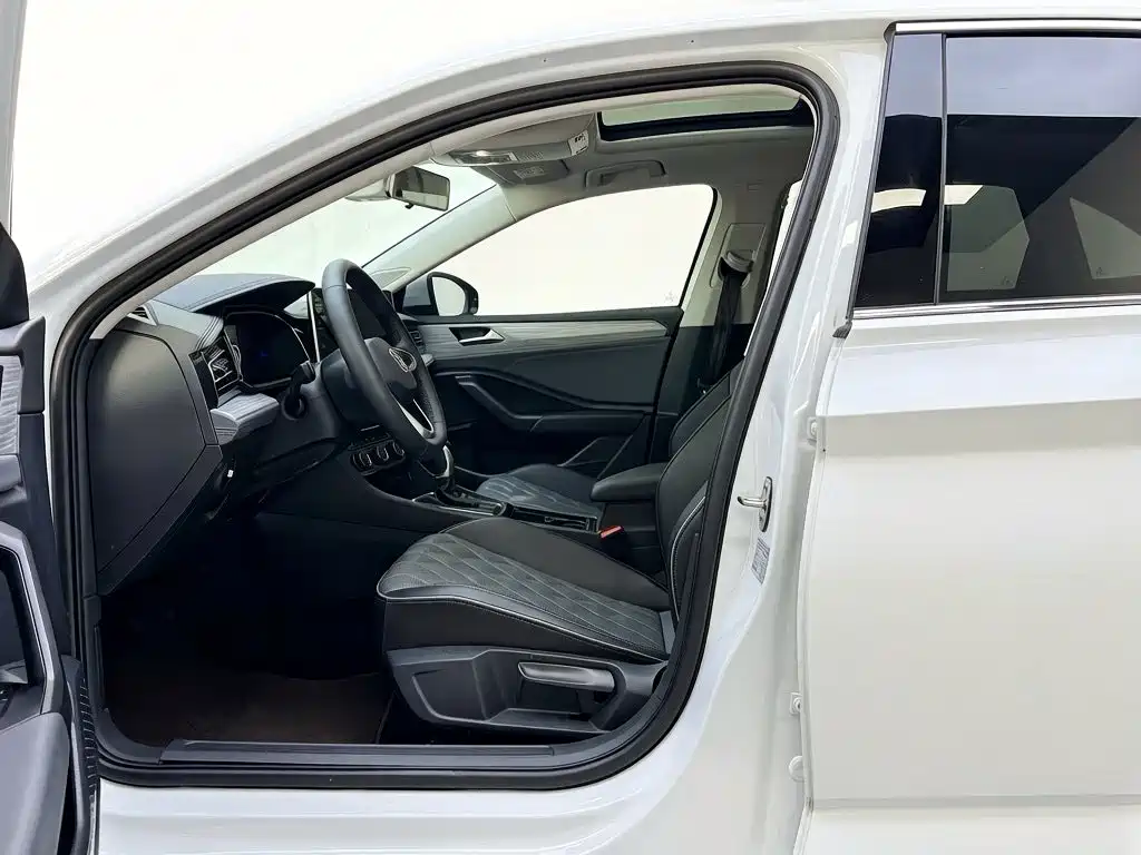 Volkswagen Sagitar 2024 300TSI DSG Surpass Edition фото 9