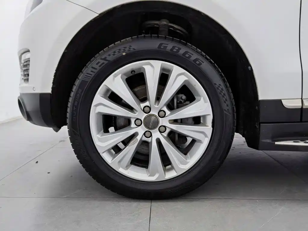 Фото 17 - Haval H8