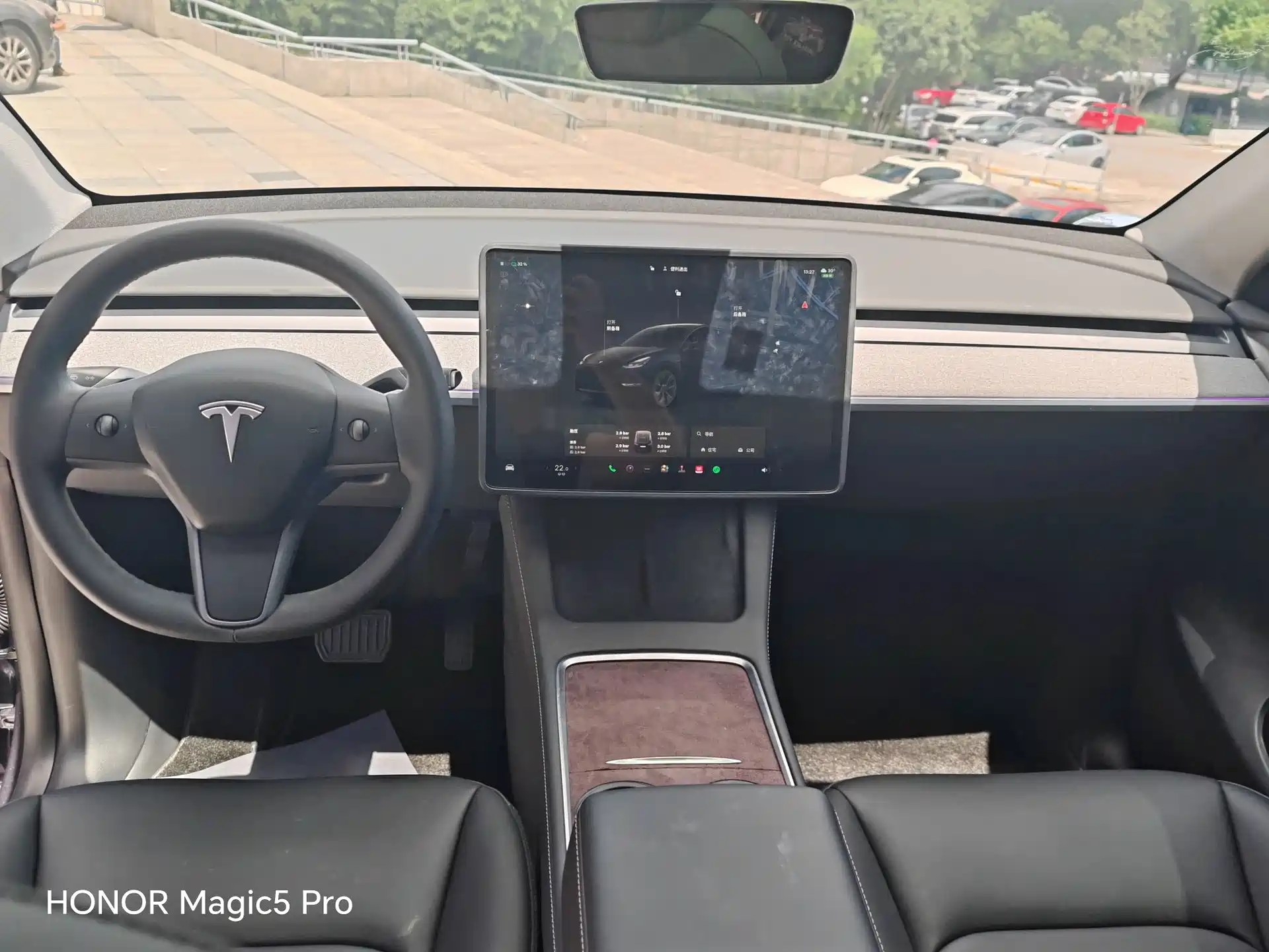 Фото 10 - Tesla Model Y