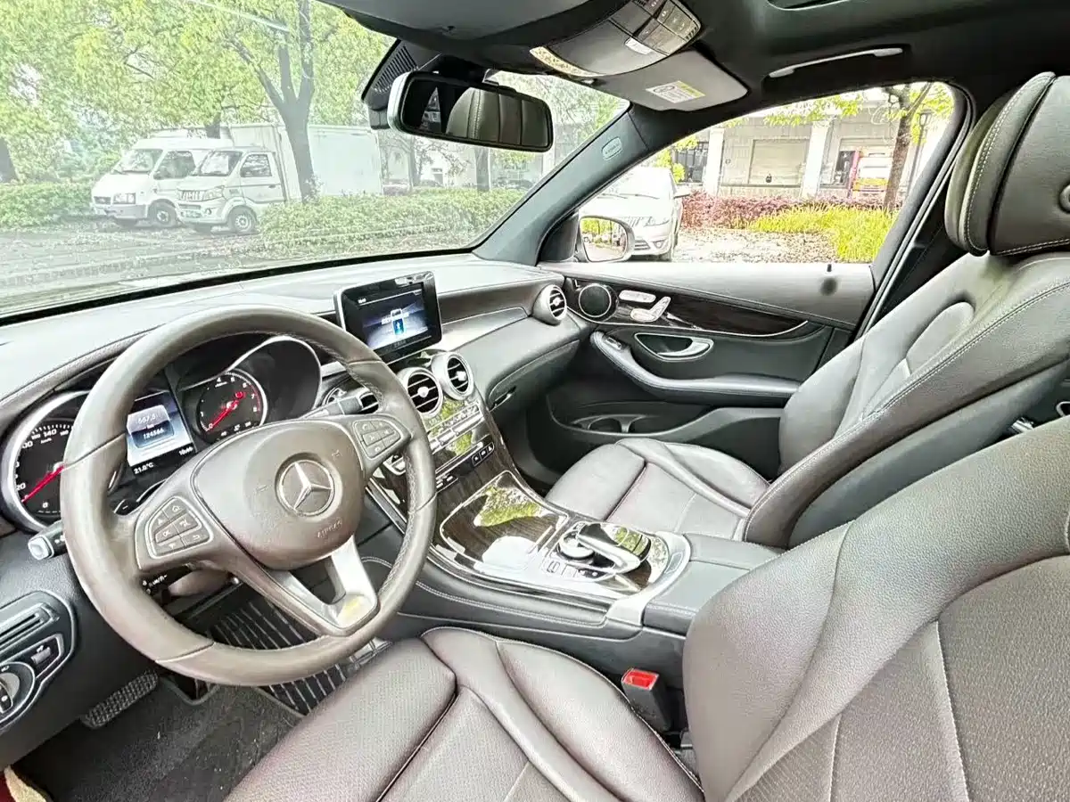 Mercedes-Benz GLC 2018 Facelift GLC 260 4MATIC Dynamic фото 5