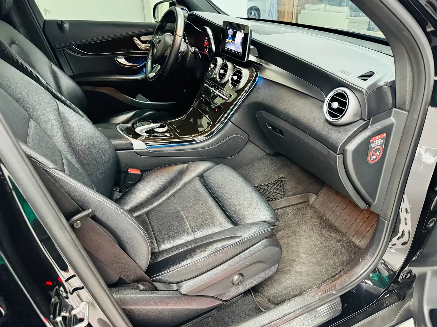 Mercedes-Benz GLC 2017 GLC 260 4MATIC Luxury фото 6