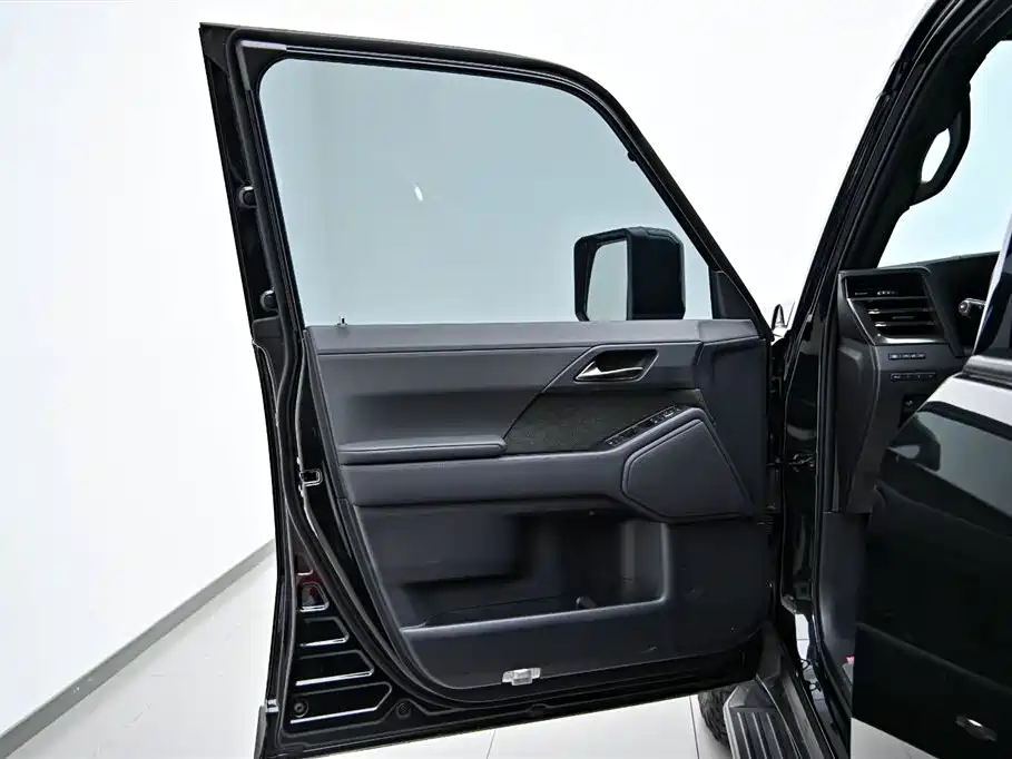 Lexus GX 2024 OVERTRAIL Summit Edition фото 17