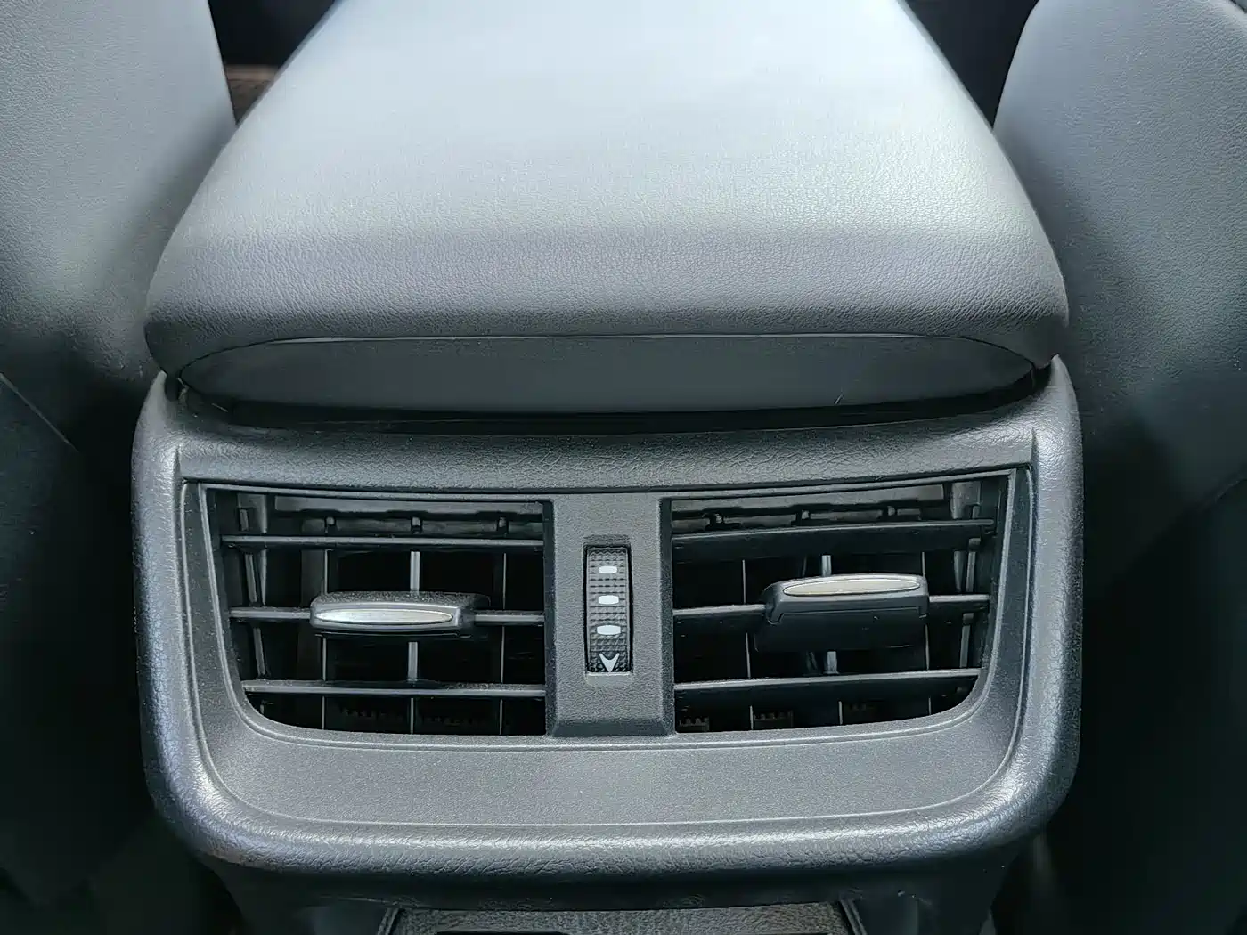 Lexus ES 2021 300h Excellence Edition фото 15