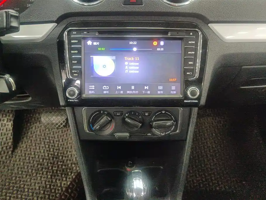 Volkswagen Jetta 2015 1.6L Auto Comfort фото 13